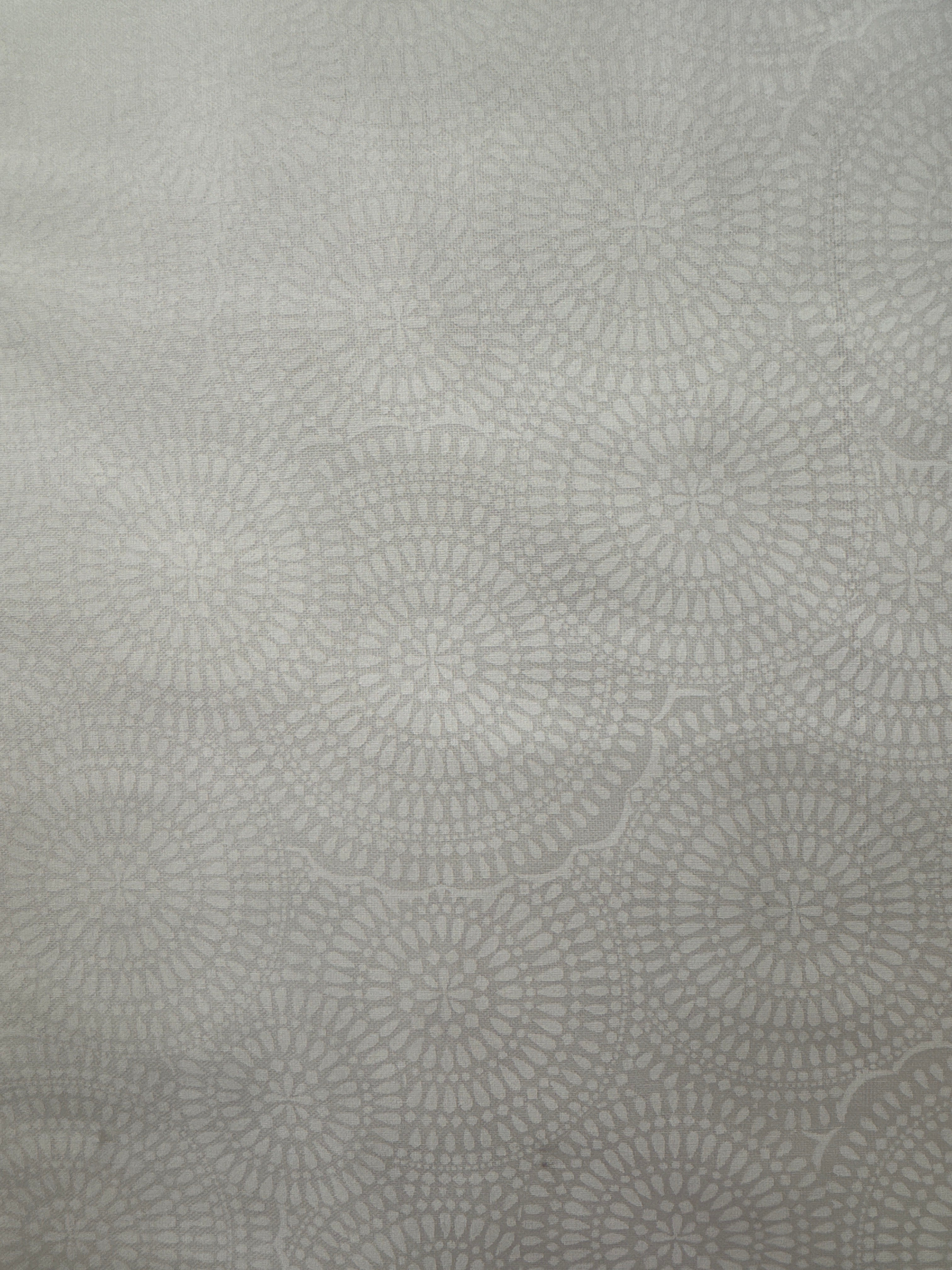 MM Dizzy Dots White on White