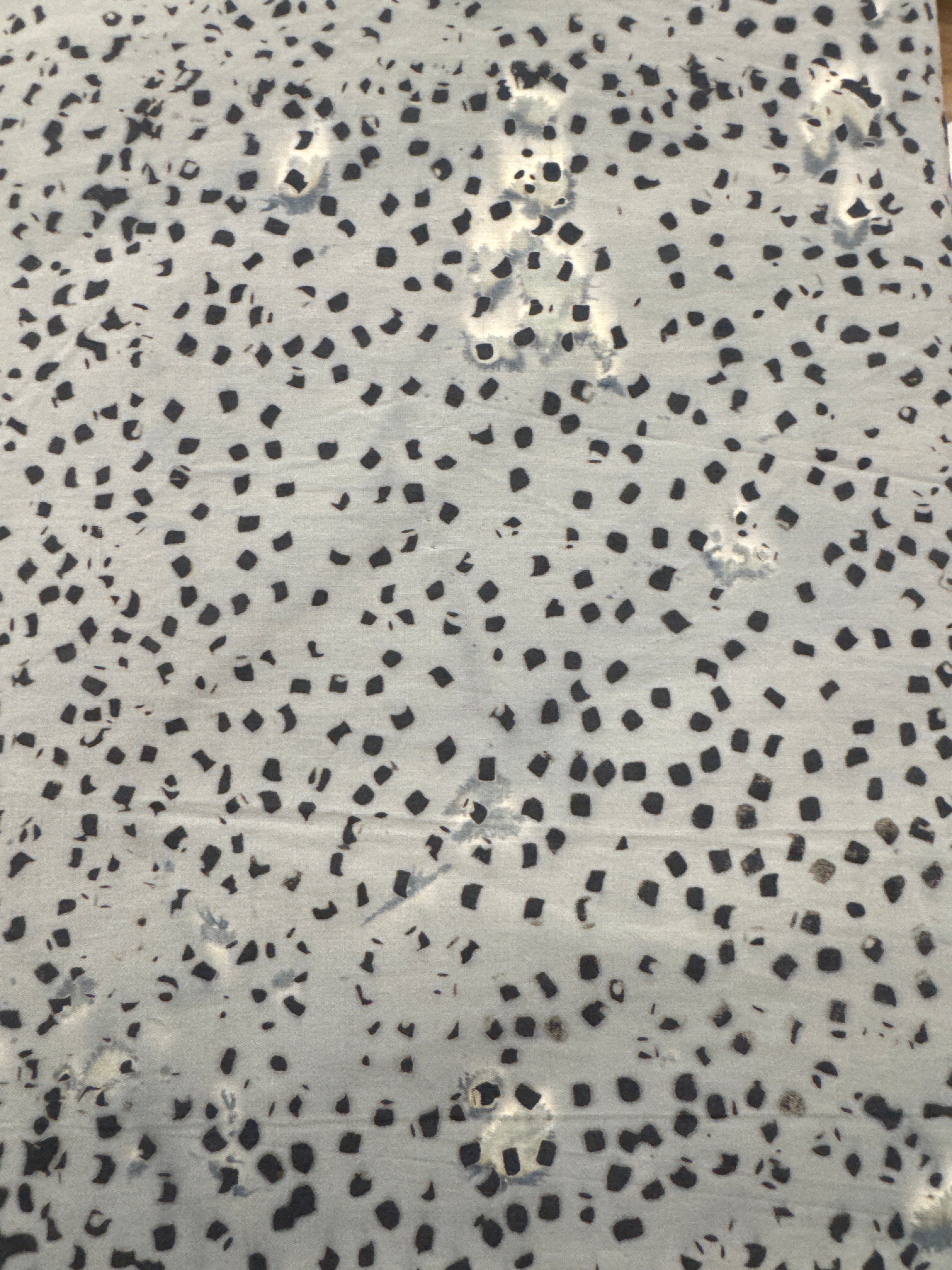 AN Geo Dots Grey