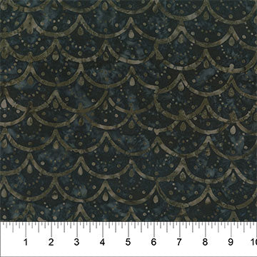NC Pearls Soot Clamshell Dots