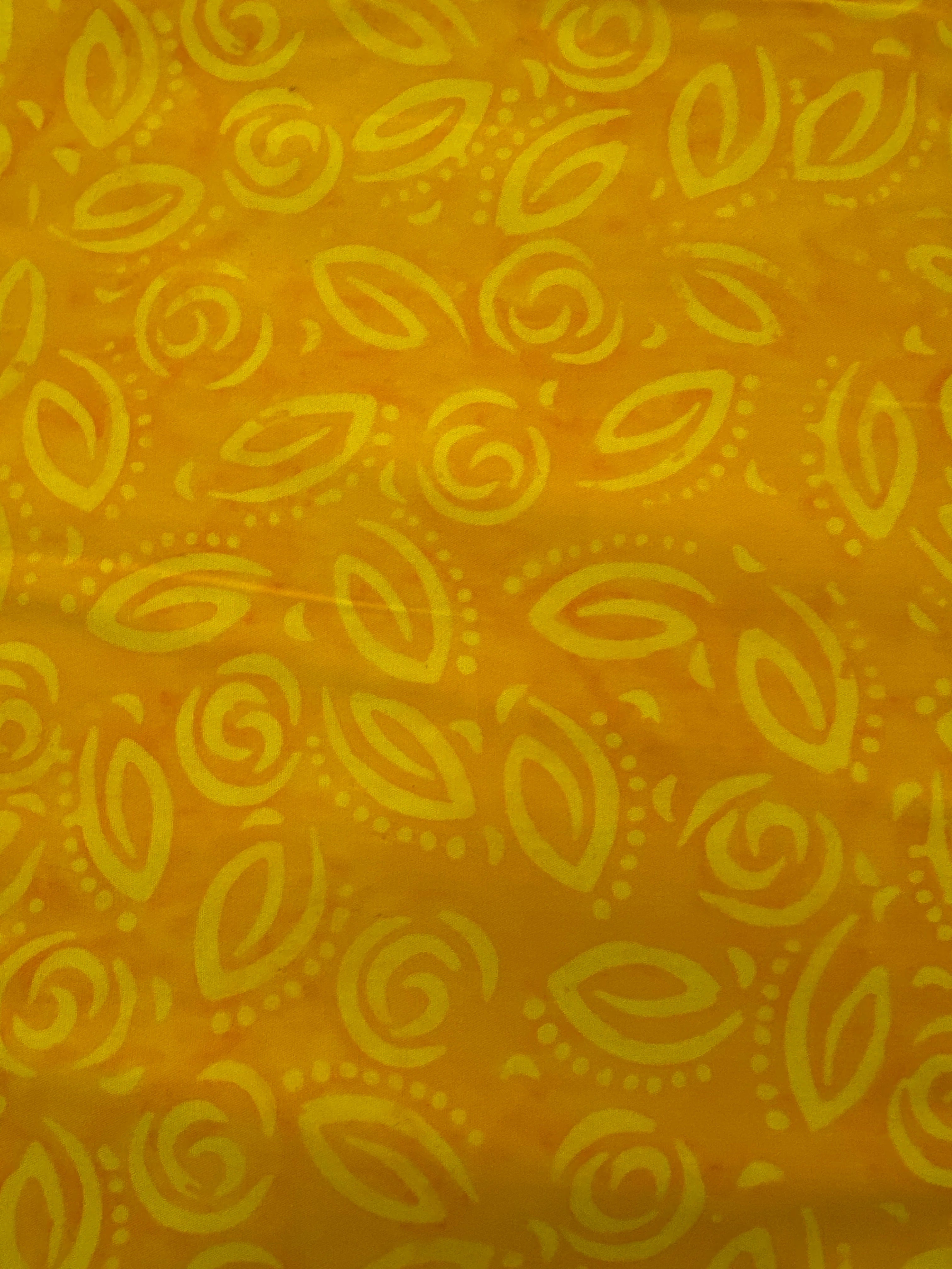 AN Swirled Leaves Yellow